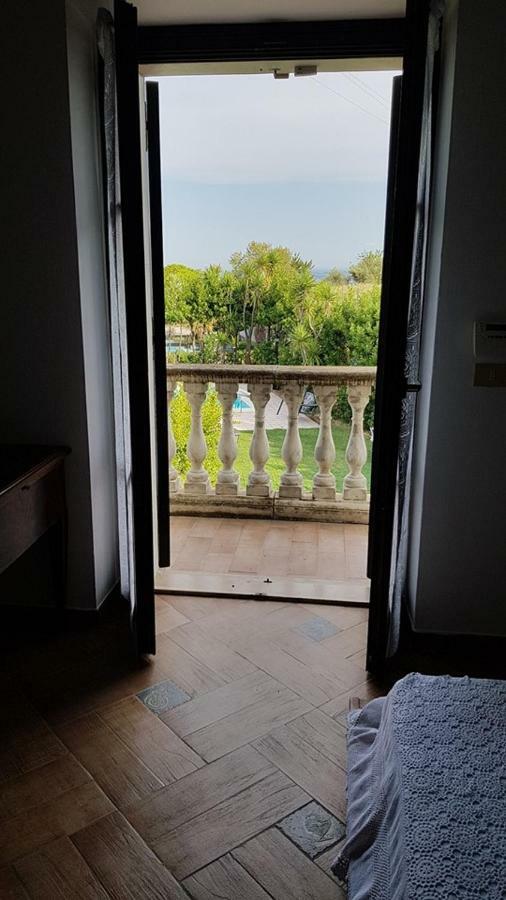 Sinilù B&B Silvi Paese Esterno foto